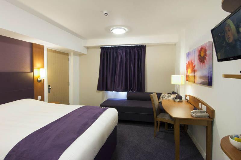 Premier Inn Warrington South 외부 사진